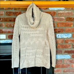 Banana republic knitted turtle neck sweater. Tan